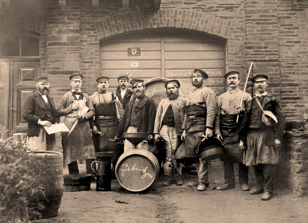 Diese Herren gründeten die Winzergenossenschaft im Jahr 1868.